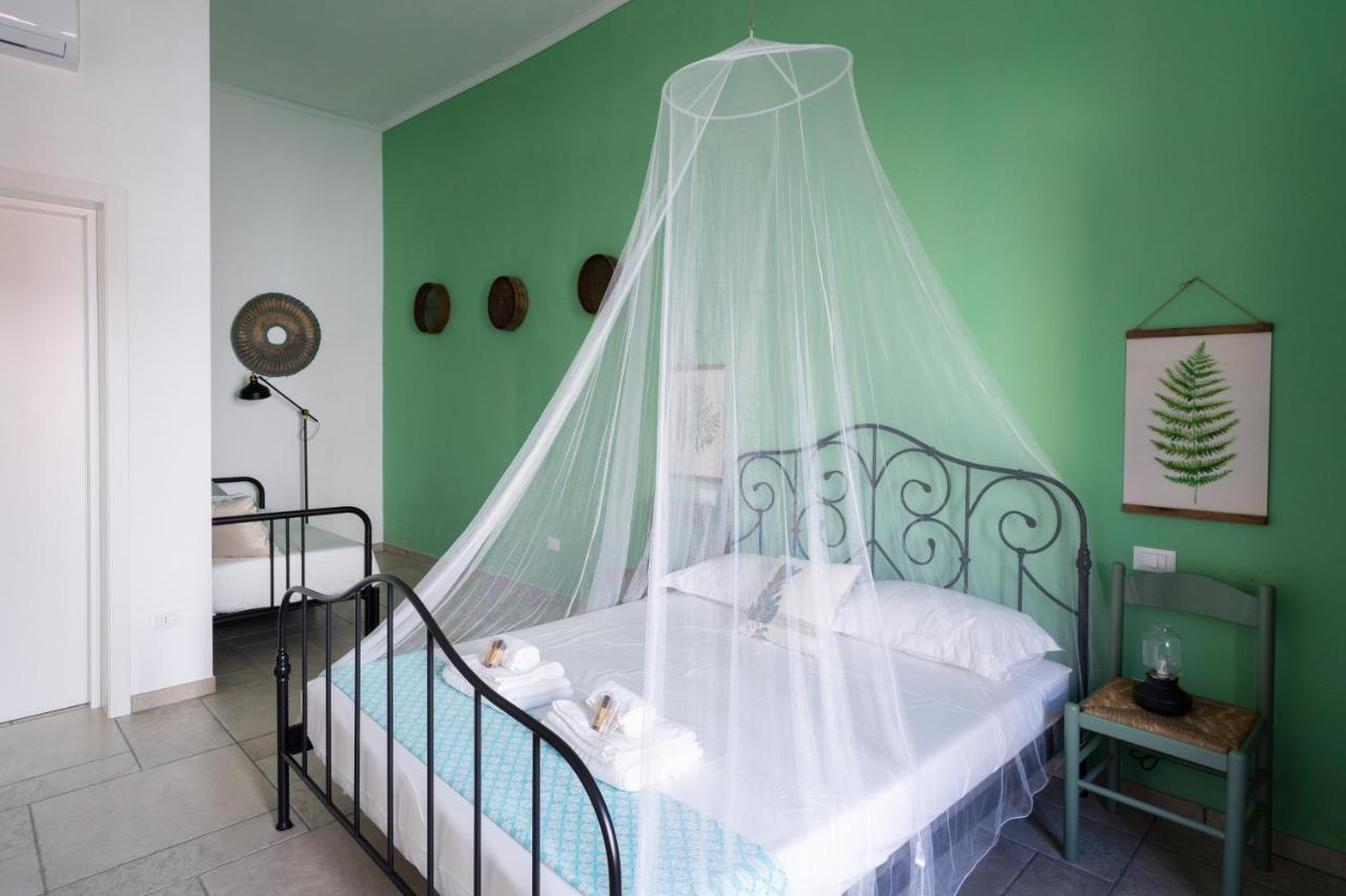 Li Perrini Boutique B&B Acquarica Luaran gambar