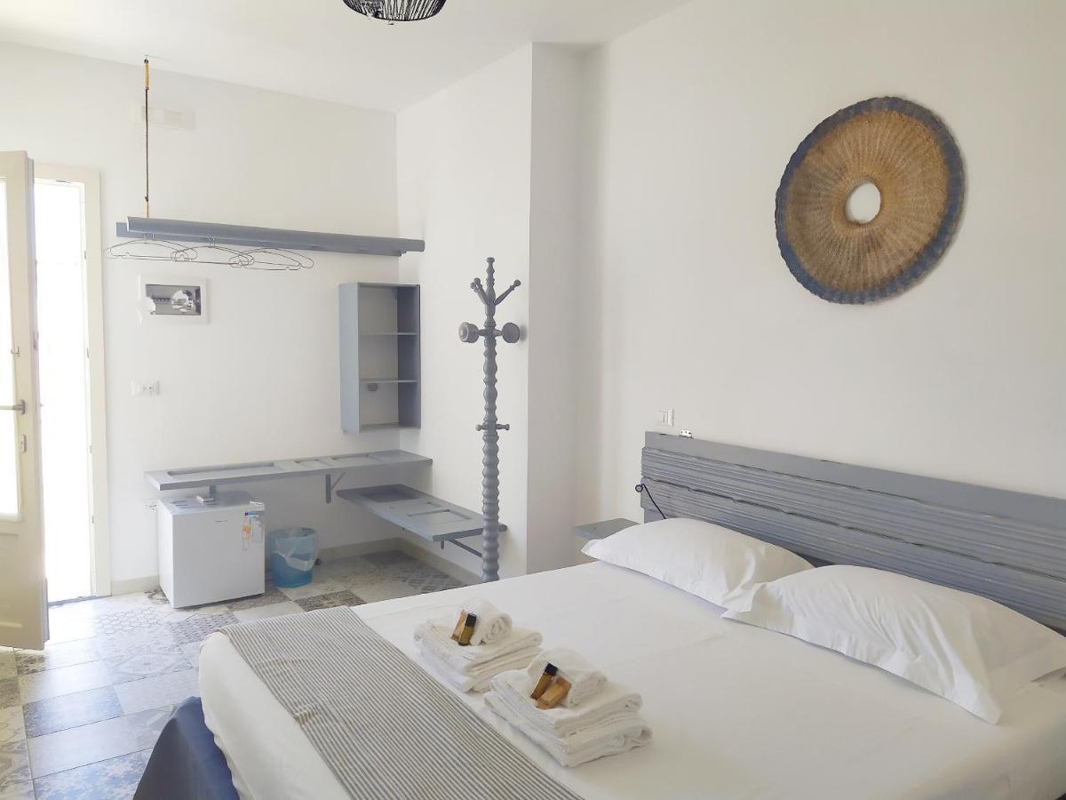 Li Perrini Boutique B&B Acquarica Luaran gambar